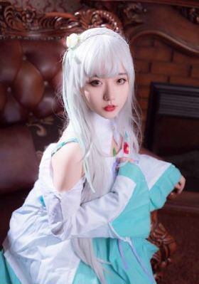 丧服寡妇被义子侵犯在身_高清完整在线观看