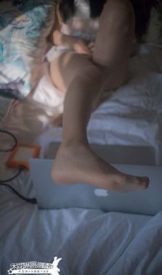 国产精品久久久久白丝呻吟_HD迅雷电影在线