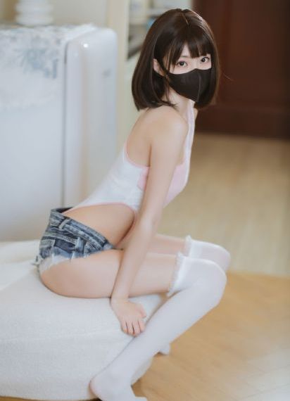 夜色蜜桃久久久久迅雷爱爱爱_BD手机在线观看