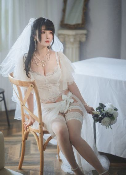 美女裸身黄色网站_1080P手机在线观看