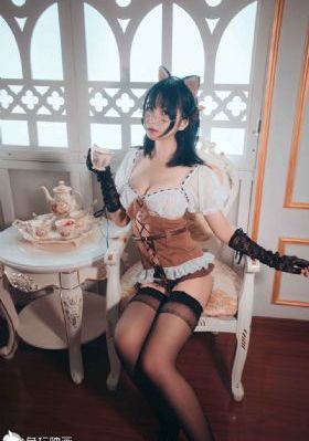 后进极品美女圆润翘臀图片_超清高清视频播放