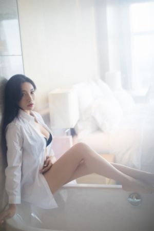 老师狠揍偏爱的学生的想法_1080最新电影在线观看