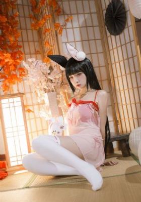 小柔脱了衣服趴着调教_超清动漫在线观看