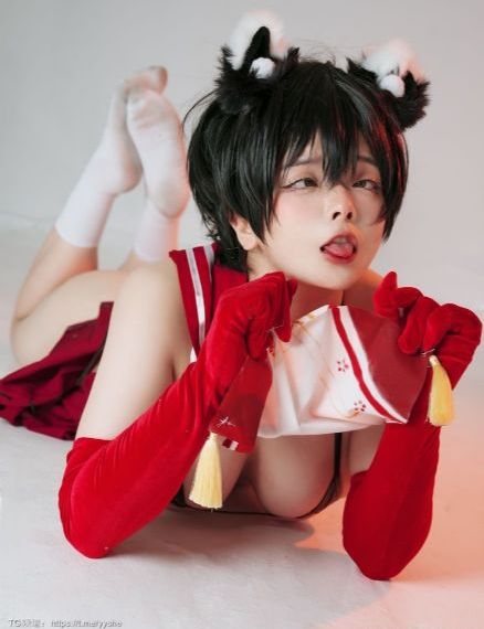Av三级自拍_HD720P欧美电影在线